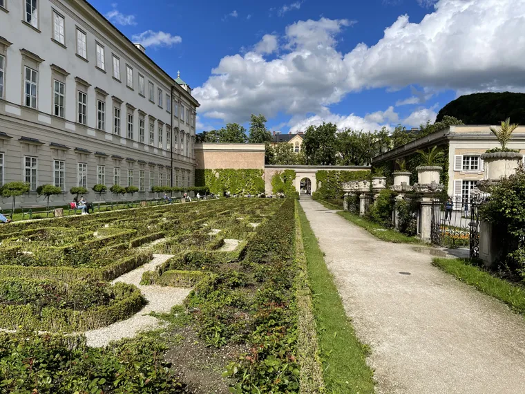 Rosengarten im Mirabellgarten